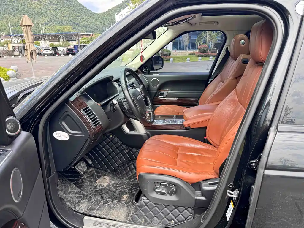 Land Rover Range Rover — миниатюра 4