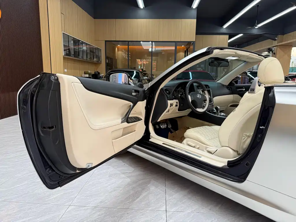 Lexus IS 2009 300C