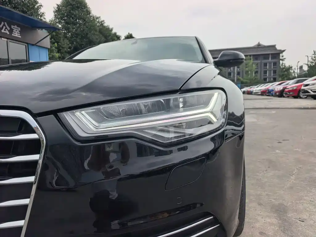 Audi A6L — миниатюра 9