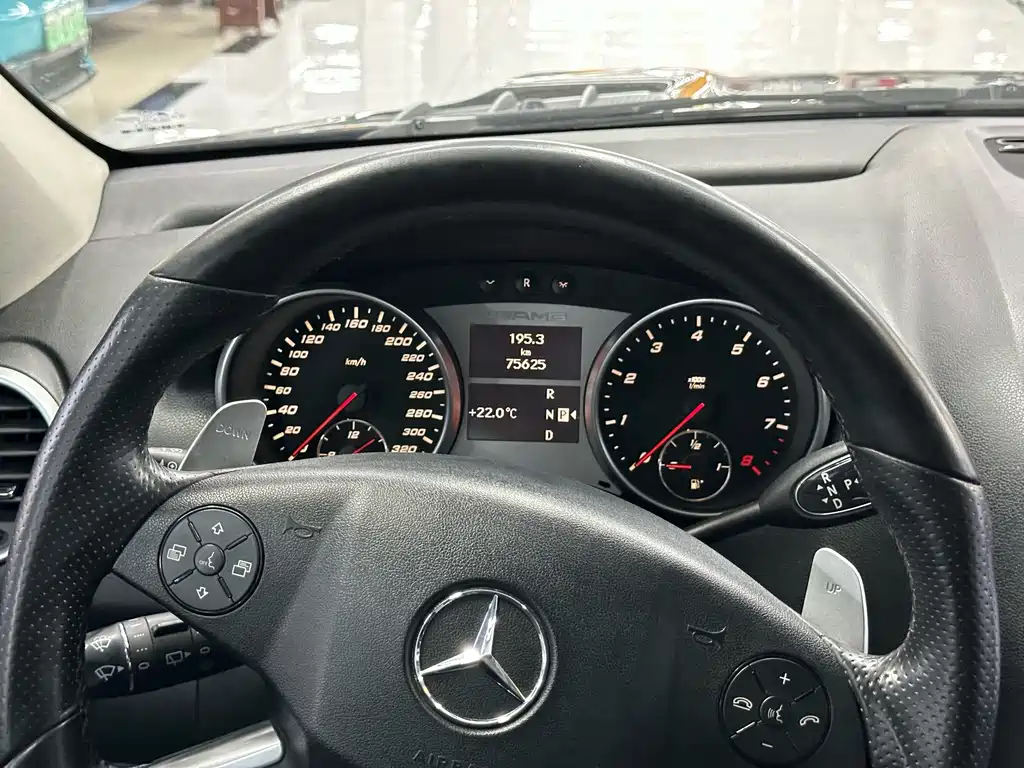 Mercedes-Benz M-Class AMG — миниатюра 13