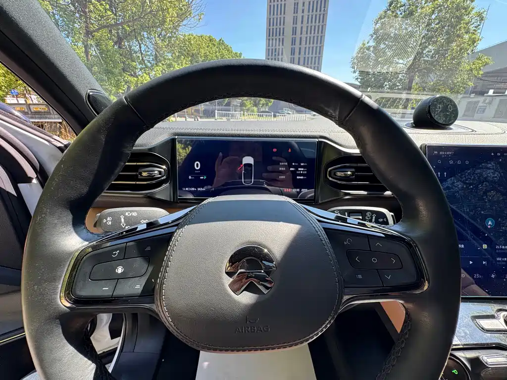 NIO ES8 — миниатюра 7