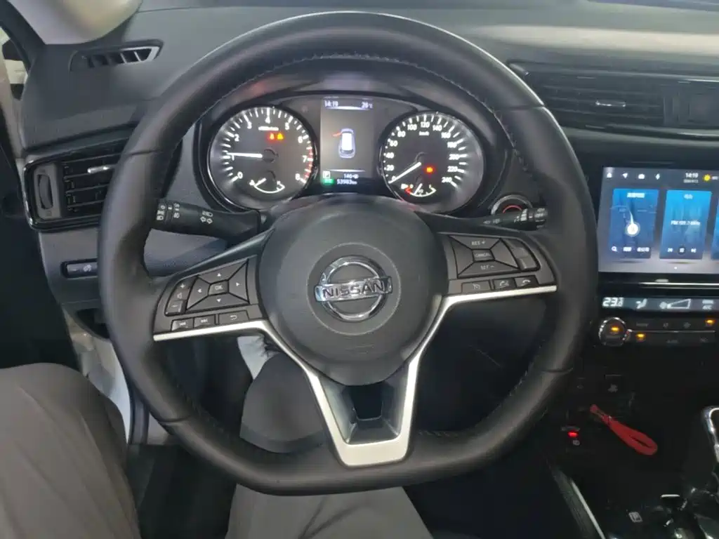 Nissan X-Trail — миниатюра 11