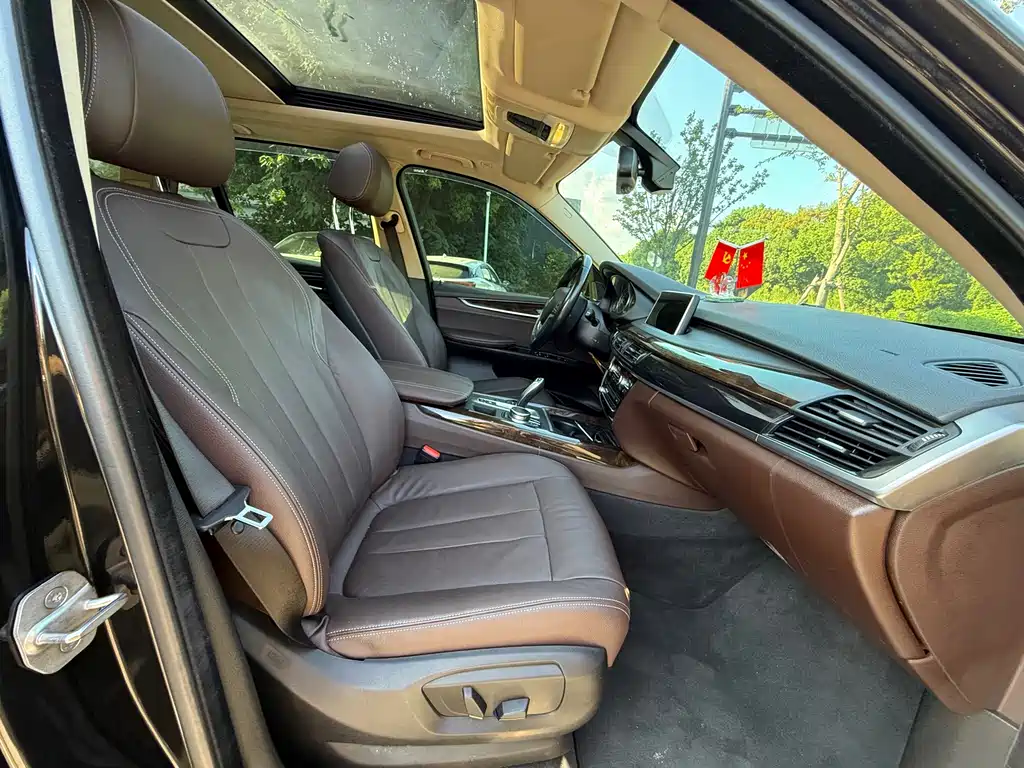 BMW X5 (Import) — миниатюра 17