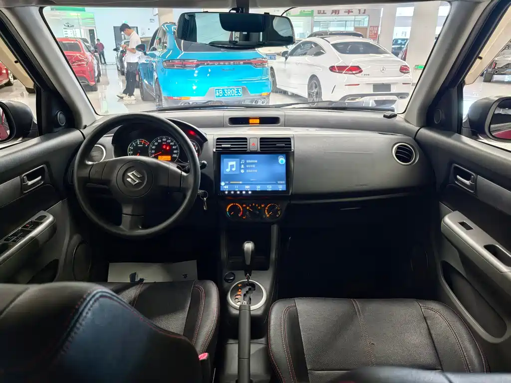 Suzuki Swift — миниатюра 7