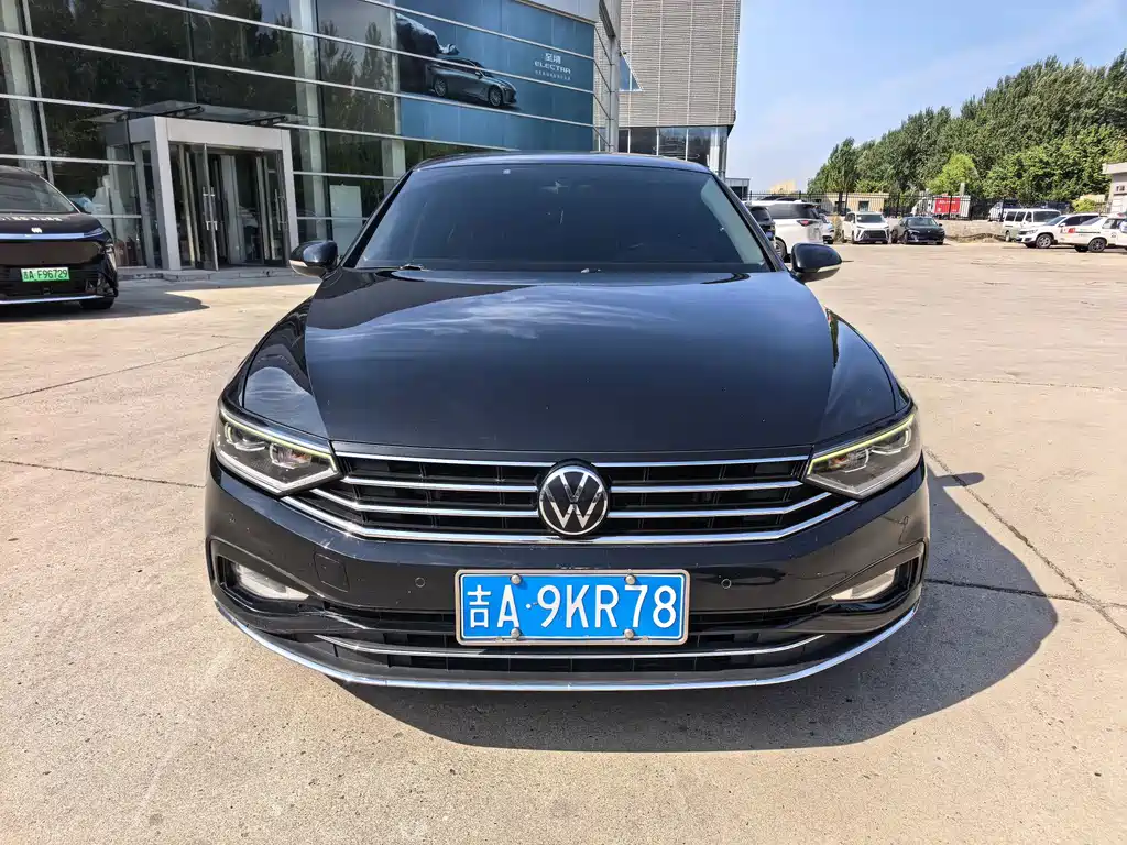 Volkswagen Magotan — миниатюра 2