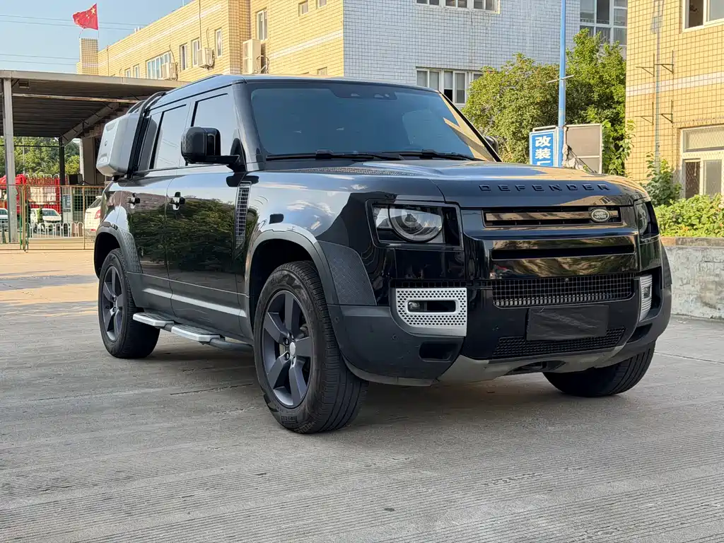 Land Rover Defender — миниатюра 3