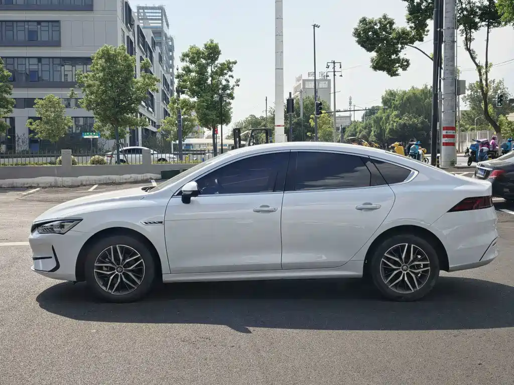 BYD Qin PLUS — миниатюра 3