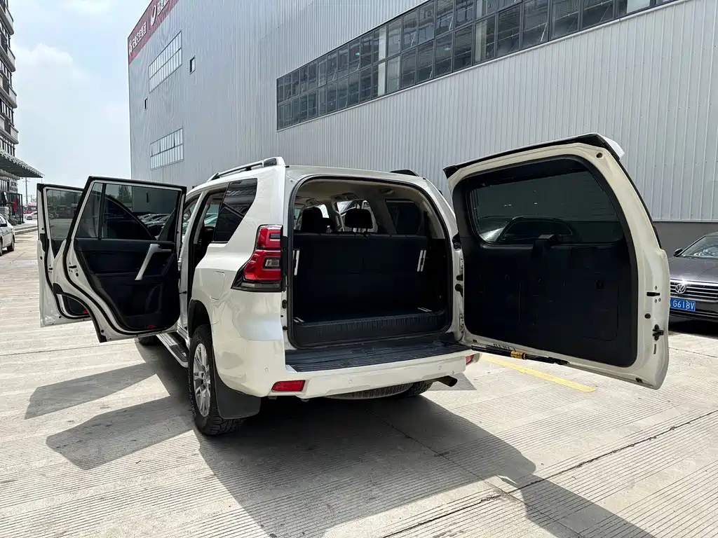 Toyota Prado — миниатюра 17