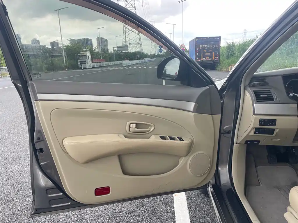 Nissan Sylphy — миниатюра 11