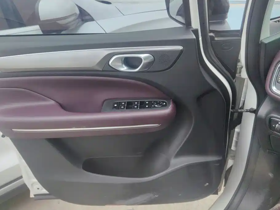 GAC Motor Trumpchi M6 — миниатюра 7