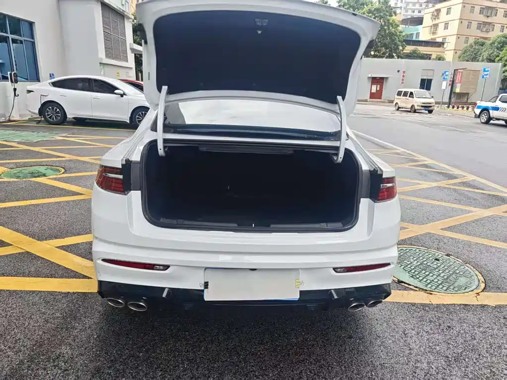 GEELY AUTOMOBILE XINGRUI