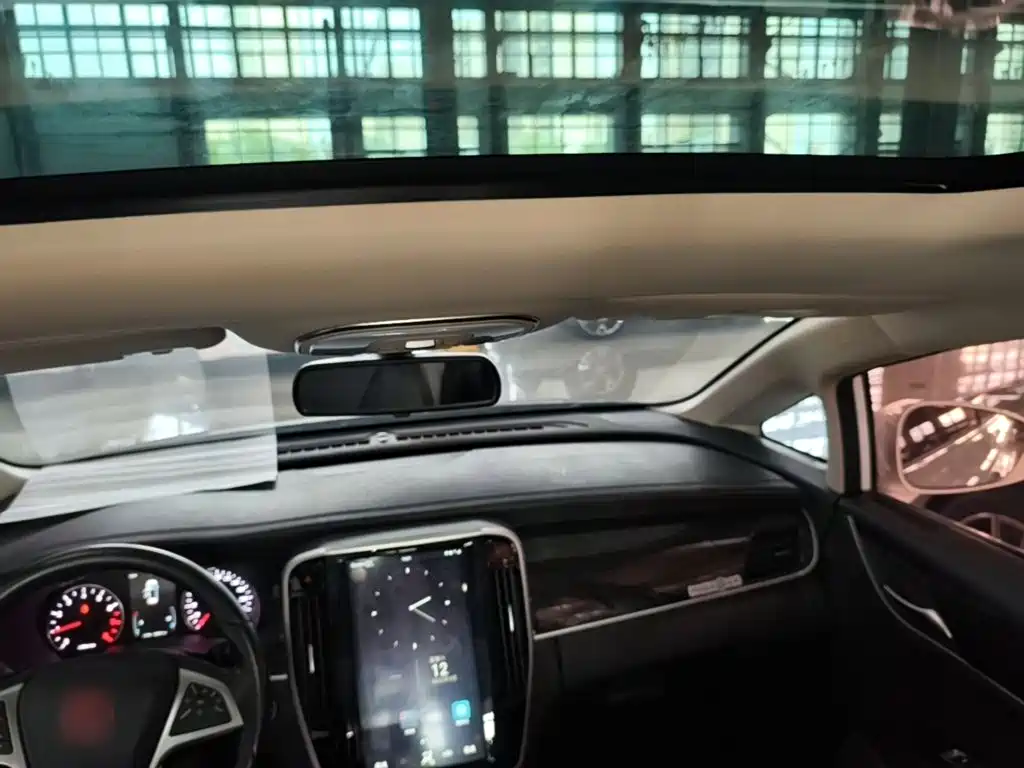 BYD MAX — миниатюра 18