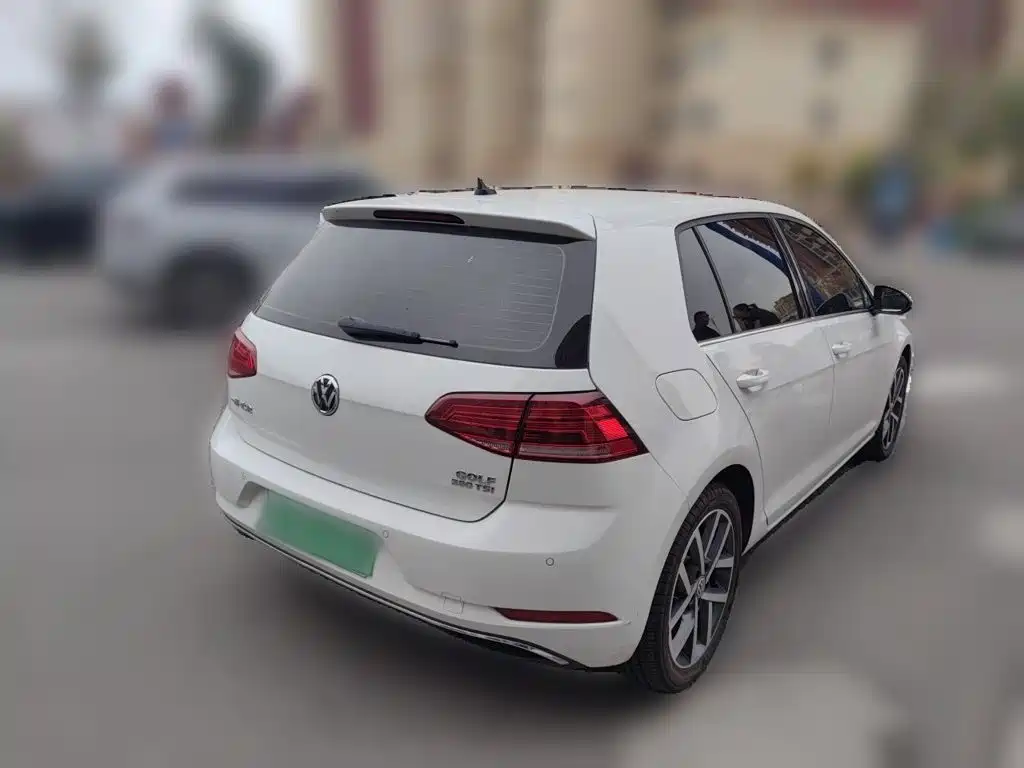 Volkswagen Golf — миниатюра 6
