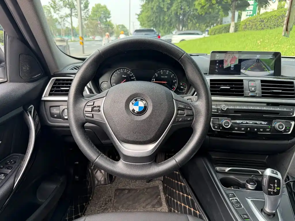 BMW 3 Series — миниатюра 14
