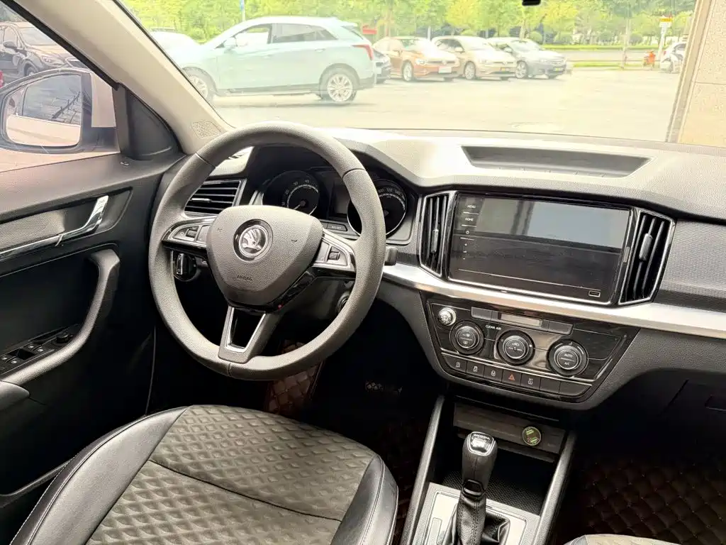 Skoda Kamiq — миниатюра 8