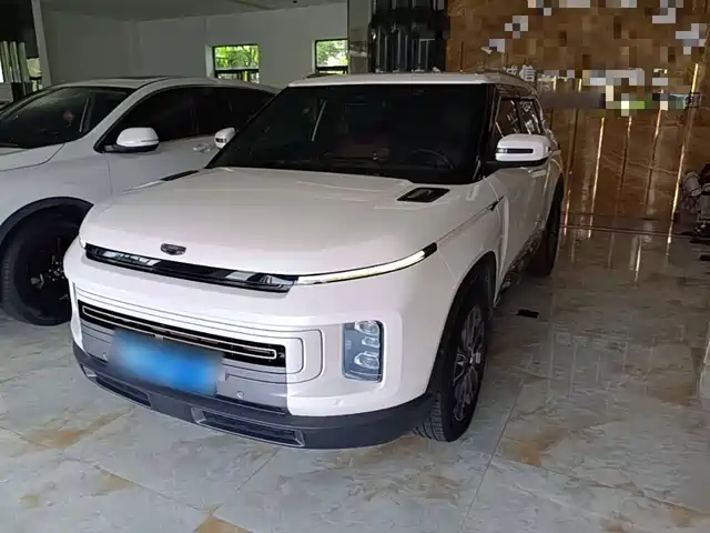 2021 Geely Icon