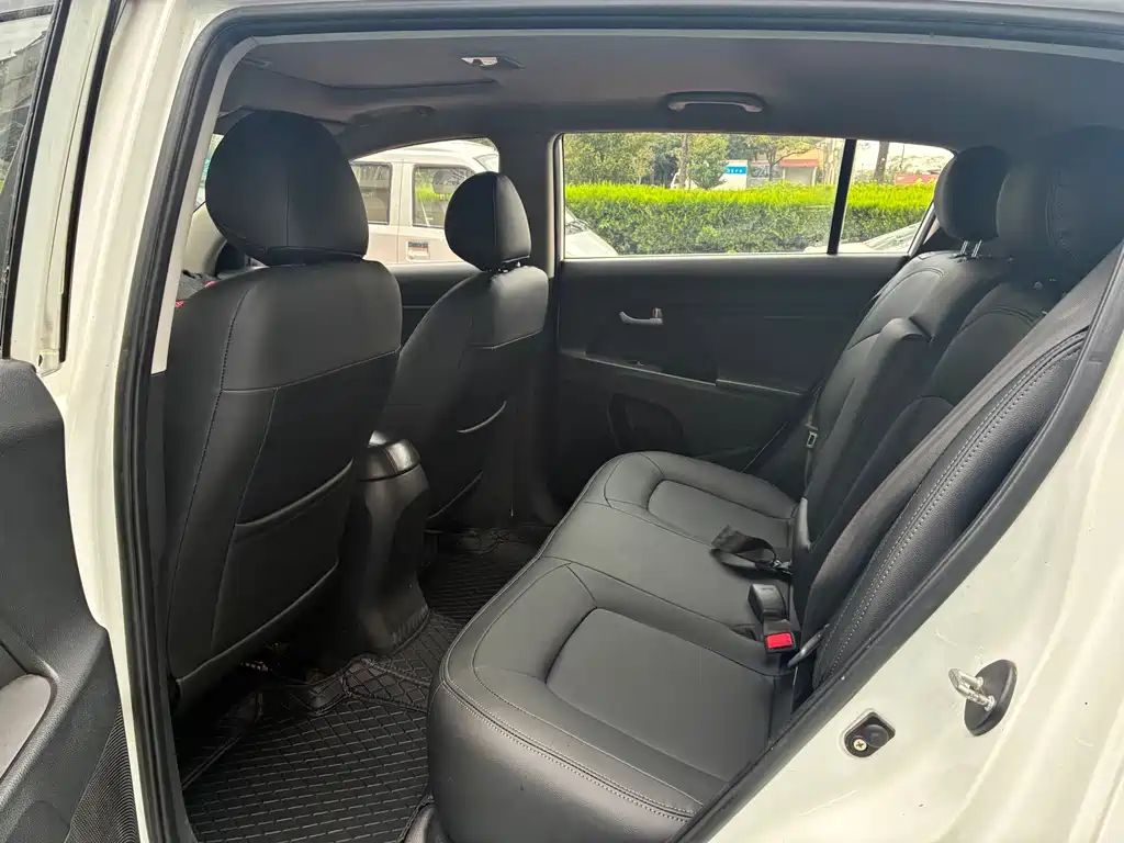 Kia Sportage — миниатюра 5