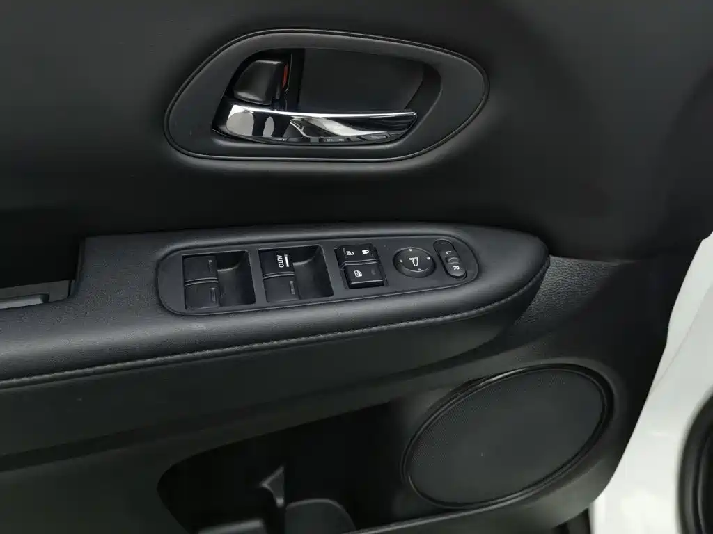 Honda Vezel — миниатюра 9