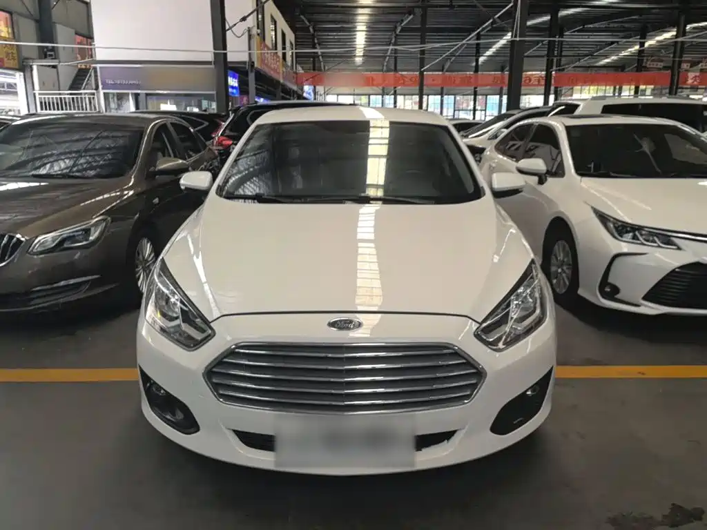 Ford Escort — миниатюра 3
