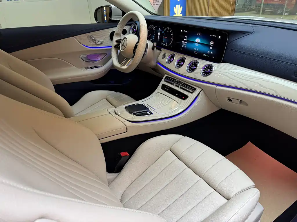 Mercedes-Benz E-Class (Import) — миниатюра 18
