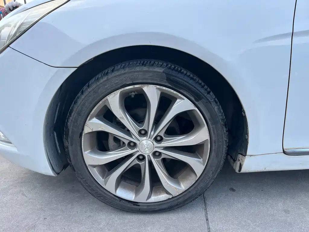Hyundai Sonata — миниатюра 4
