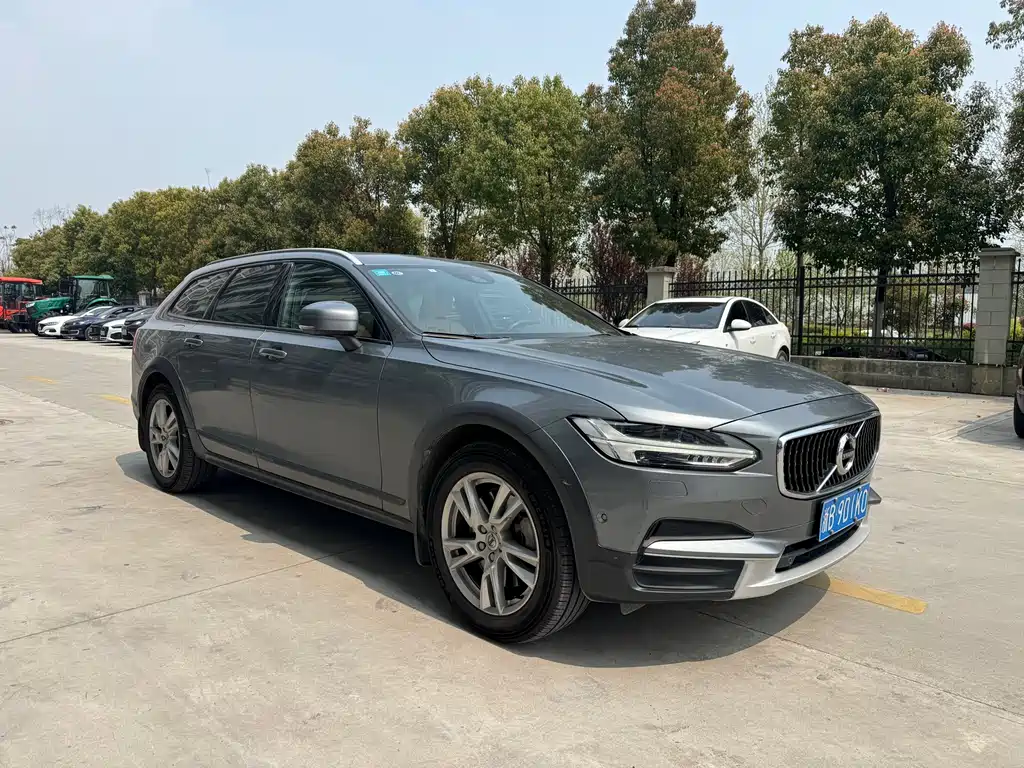 Volvo V90 2017 Cross Country T5 AWD