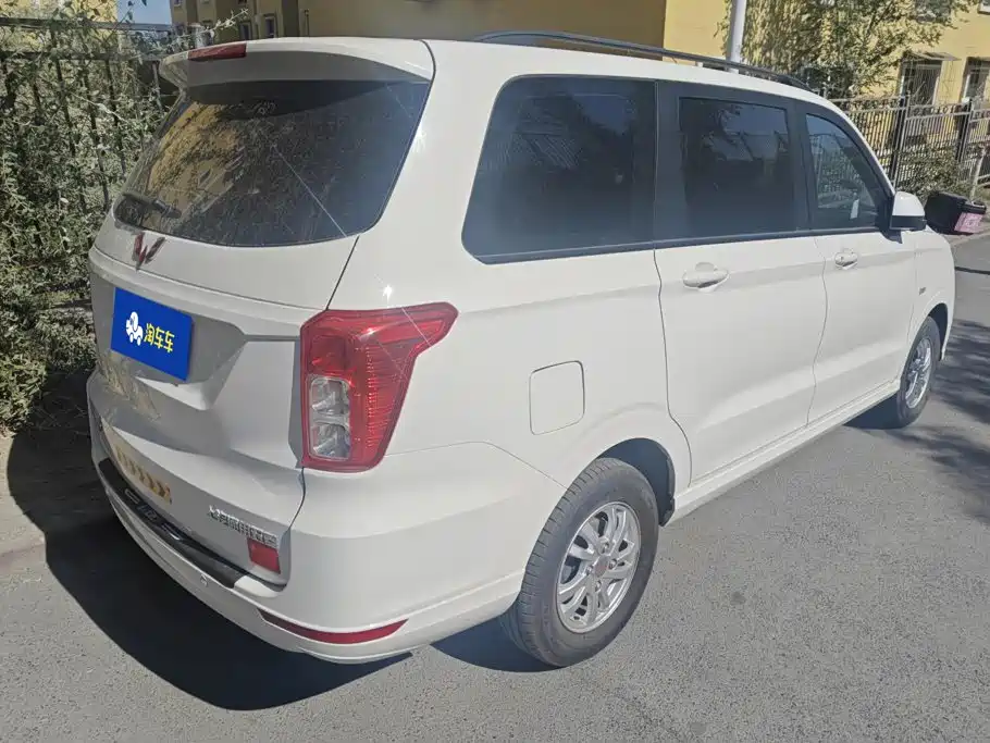 Wuling Hongguang — миниатюра 3