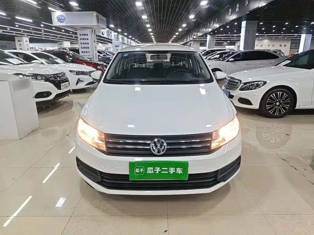 Volkswagen Santana — миниатюра 3