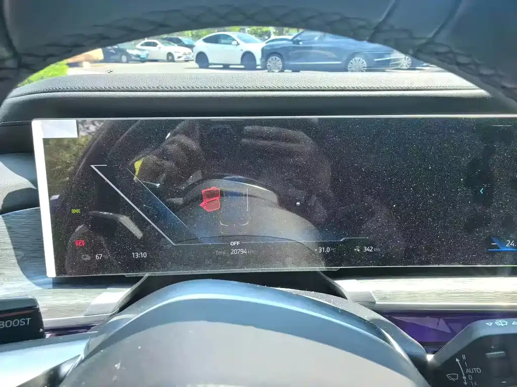 BMW i7 — миниатюра 5