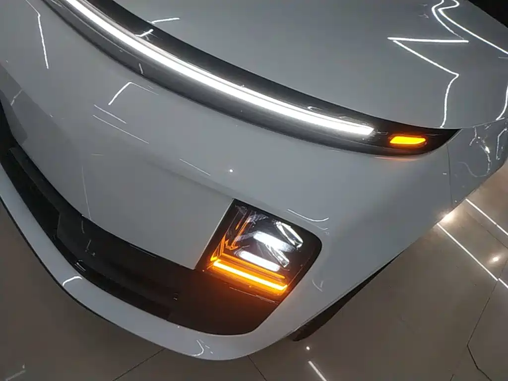 Li Auto Li L6 — миниатюра 24