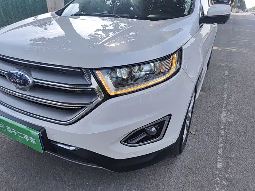Ford Edge — миниатюра 24