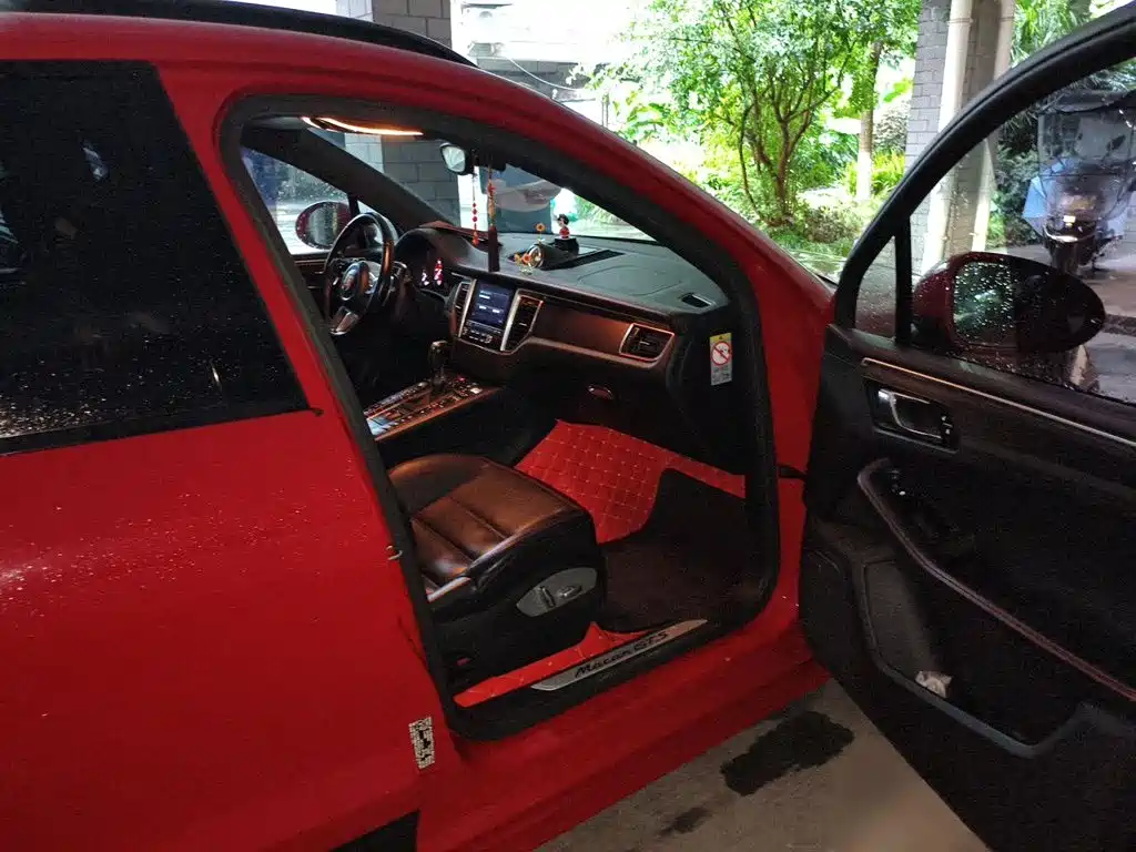 Porsche Macan — миниатюра 18