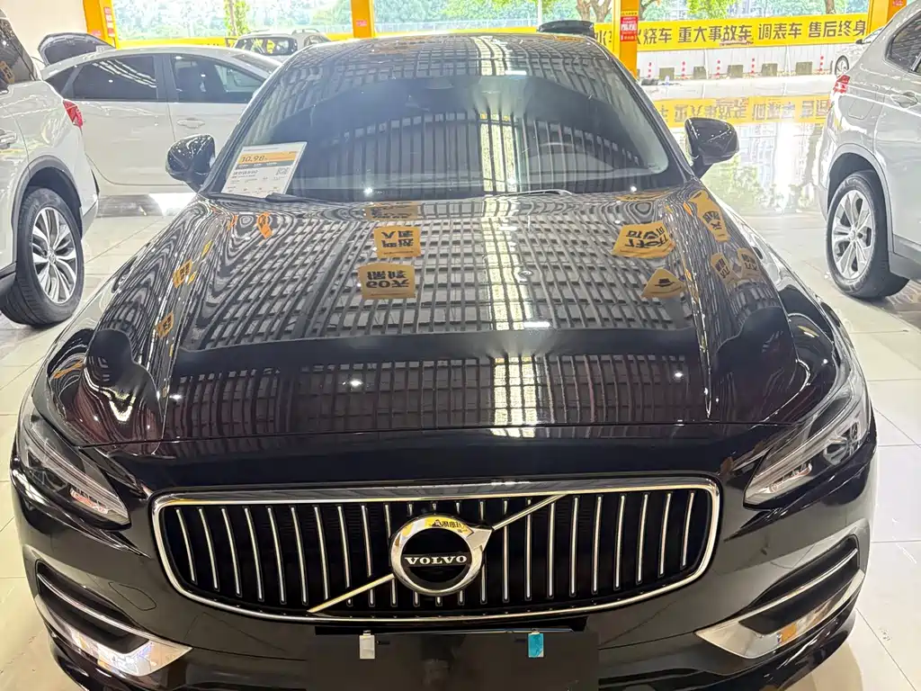 Volvo S90 — миниатюра 2