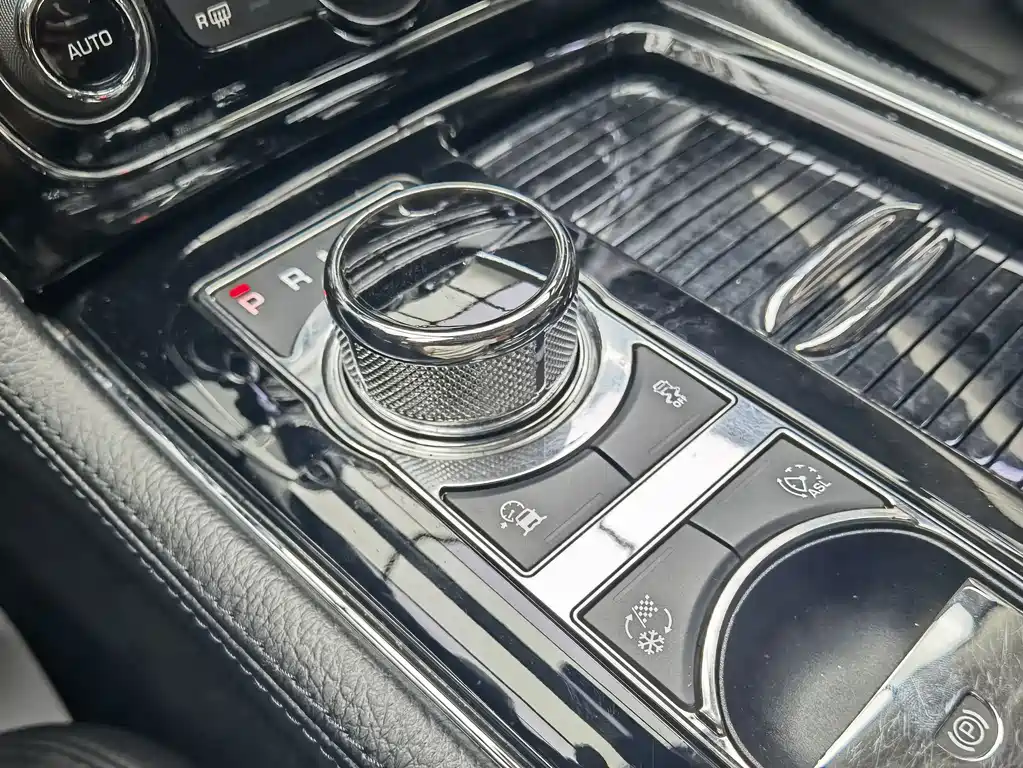 Jaguar XJ — миниатюра 14