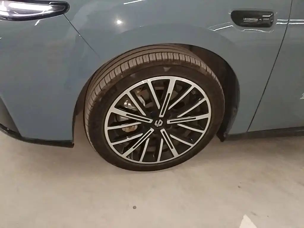 Leapmotor Leapmotor B01 — миниатюра 23