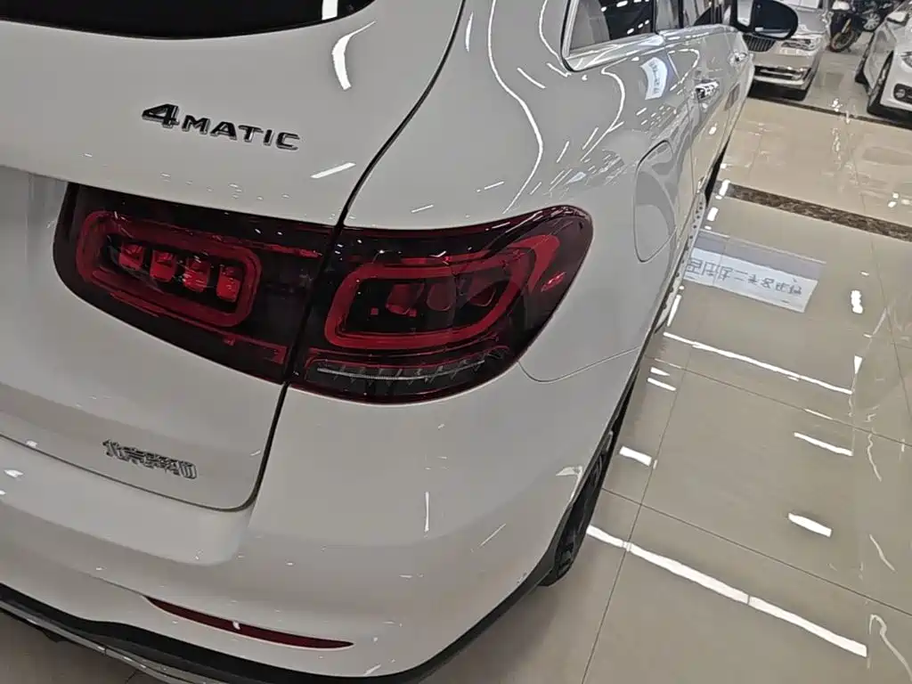 Mercedes-Benz GLC — миниатюра 8