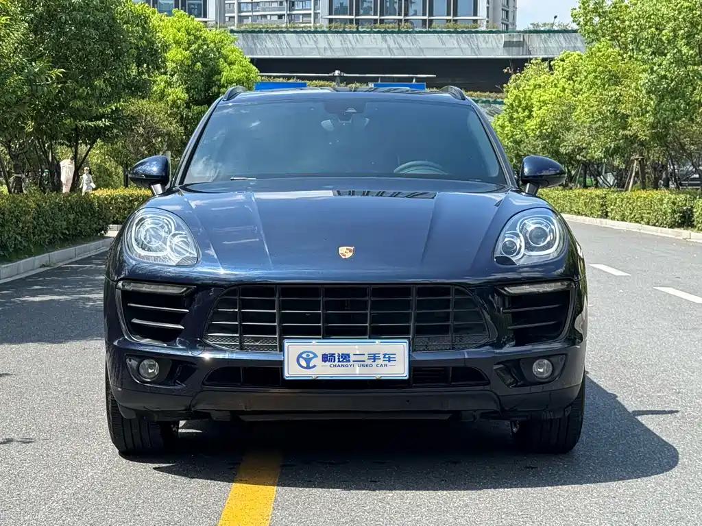 Porsche Macan — миниатюра 2