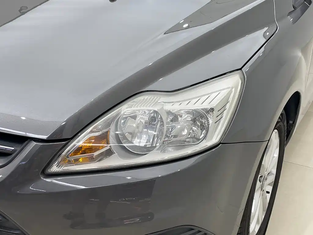 Ford Focus — миниатюра 4