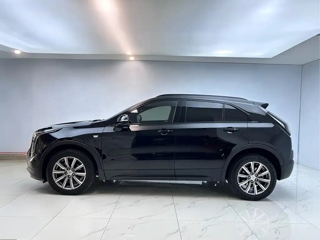 Cadillac XT4 2018 28T Luxury Sport