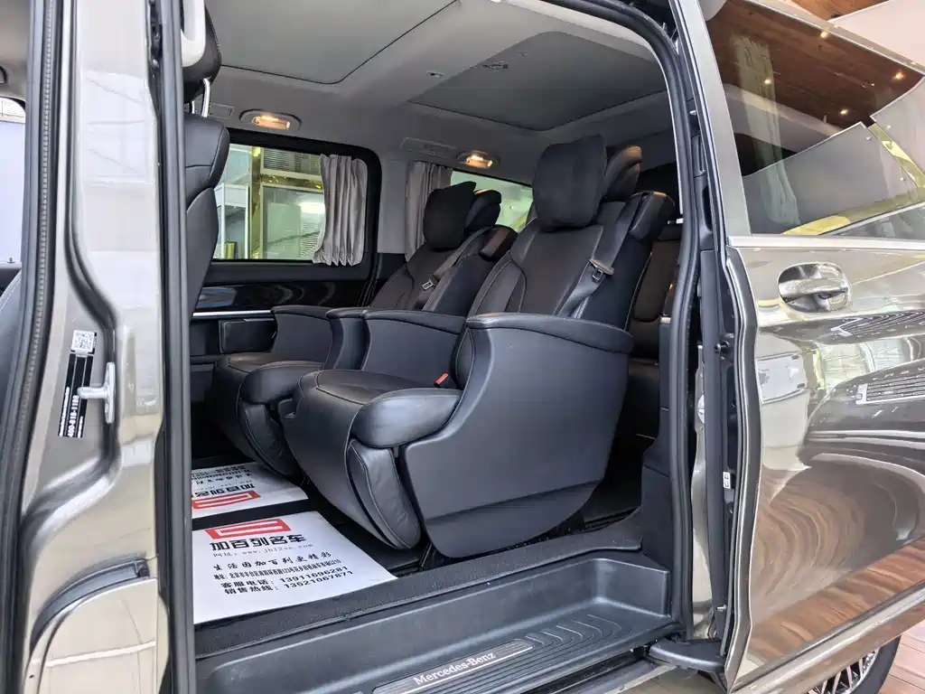 Mercedes-Benz V-Class — миниатюра 12
