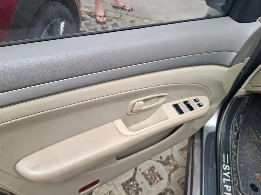 Nissan Sylphy — миниатюра 7