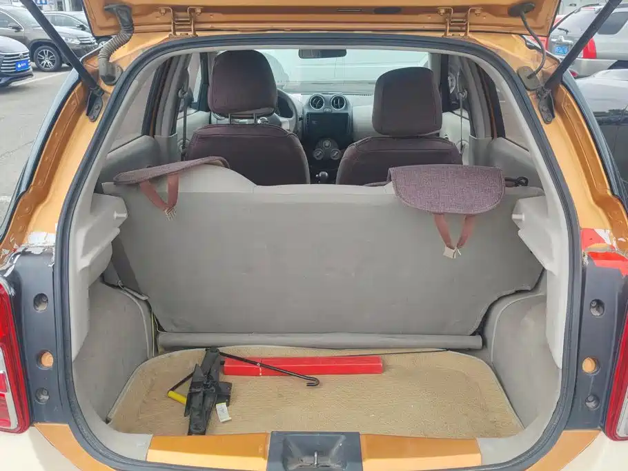 Nissan March — миниатюра 4