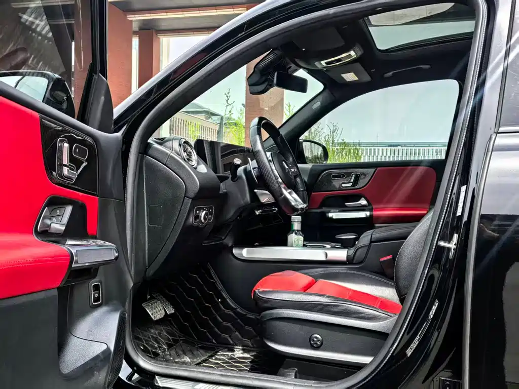 Mercedes-Benz GLB AMG — миниатюра 7