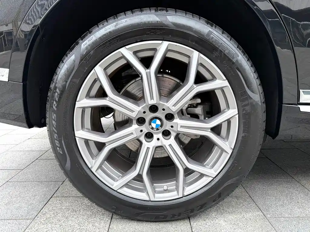 BMW X7 — миниатюра 17