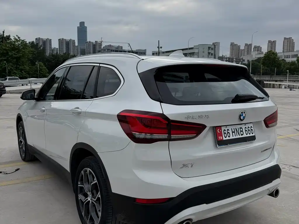 BMW X1 — миниатюра 8