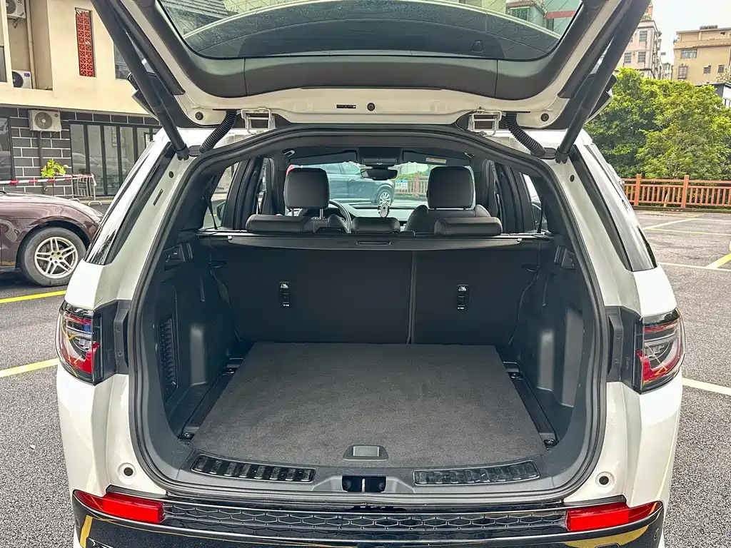 Land Rover Discovery Sport — миниатюра 13