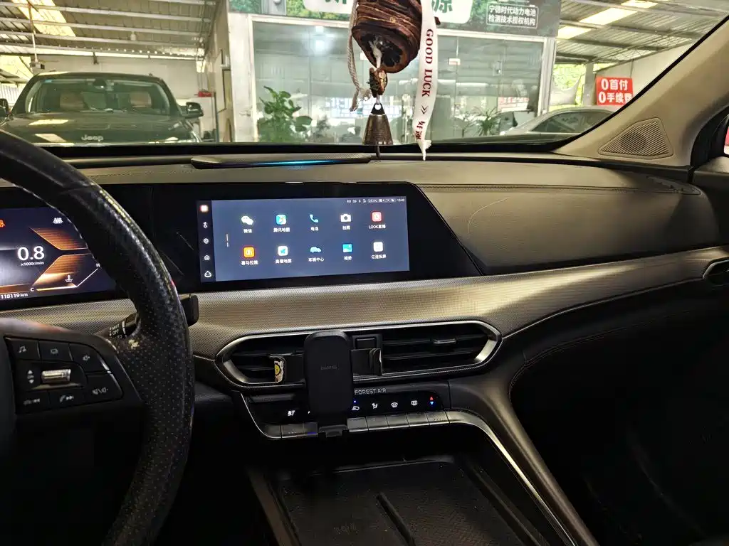 Changan UNI-T — миниатюра 13