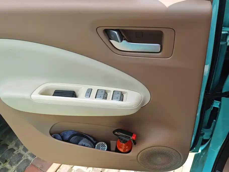 Wuling MINIEV — миниатюра 7