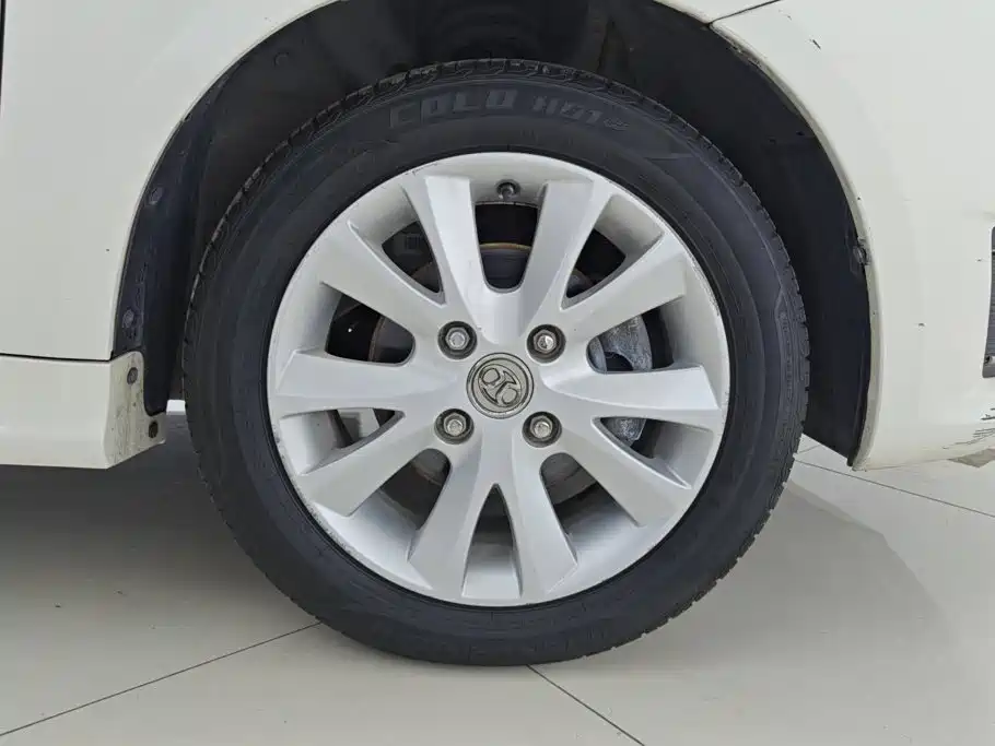BAIC E-Series — миниатюра 6