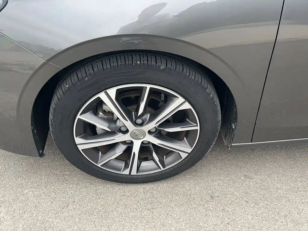 Geely Emgrand — миниатюра 11